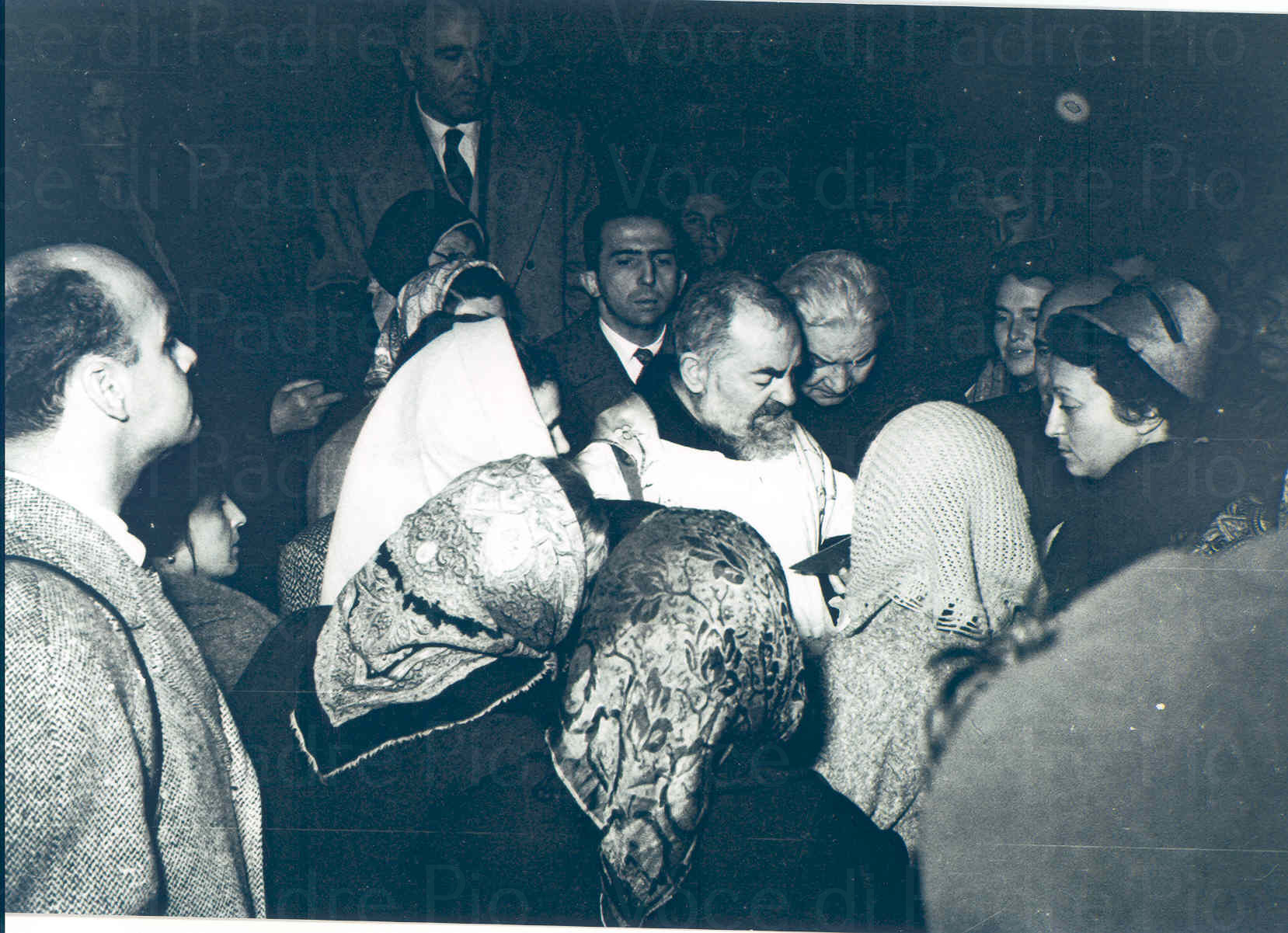 Il Profumo Di Padre Pio Portale Ufficiale Di Padre Pio Da Pietrelcina